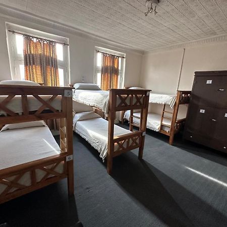Hotel Paris Rio Gallegos Ngoại thất bức ảnh