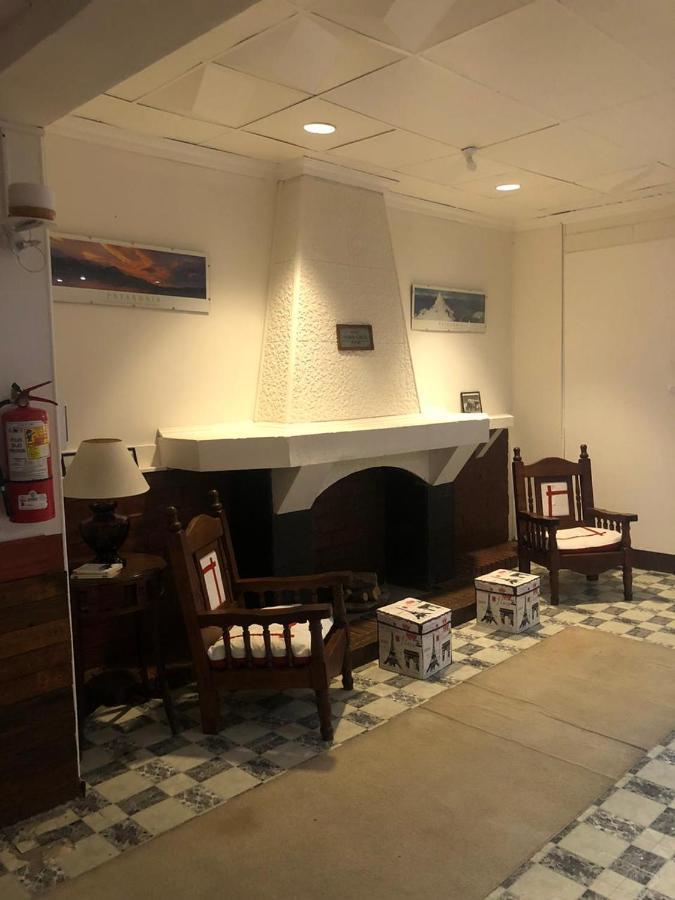 Hotel Paris Rio Gallegos Ngoại thất bức ảnh