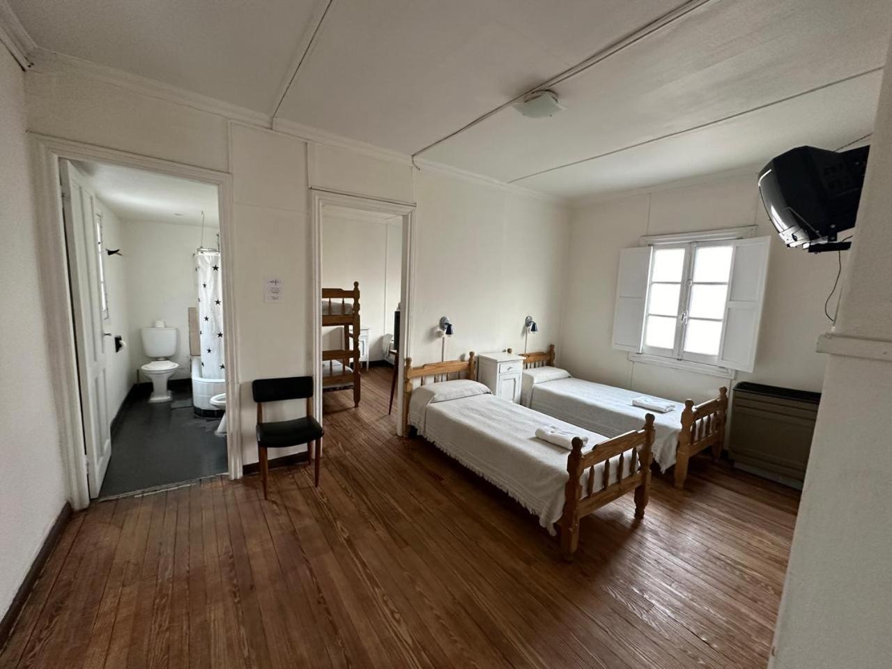 Hotel Paris Rio Gallegos Ngoại thất bức ảnh