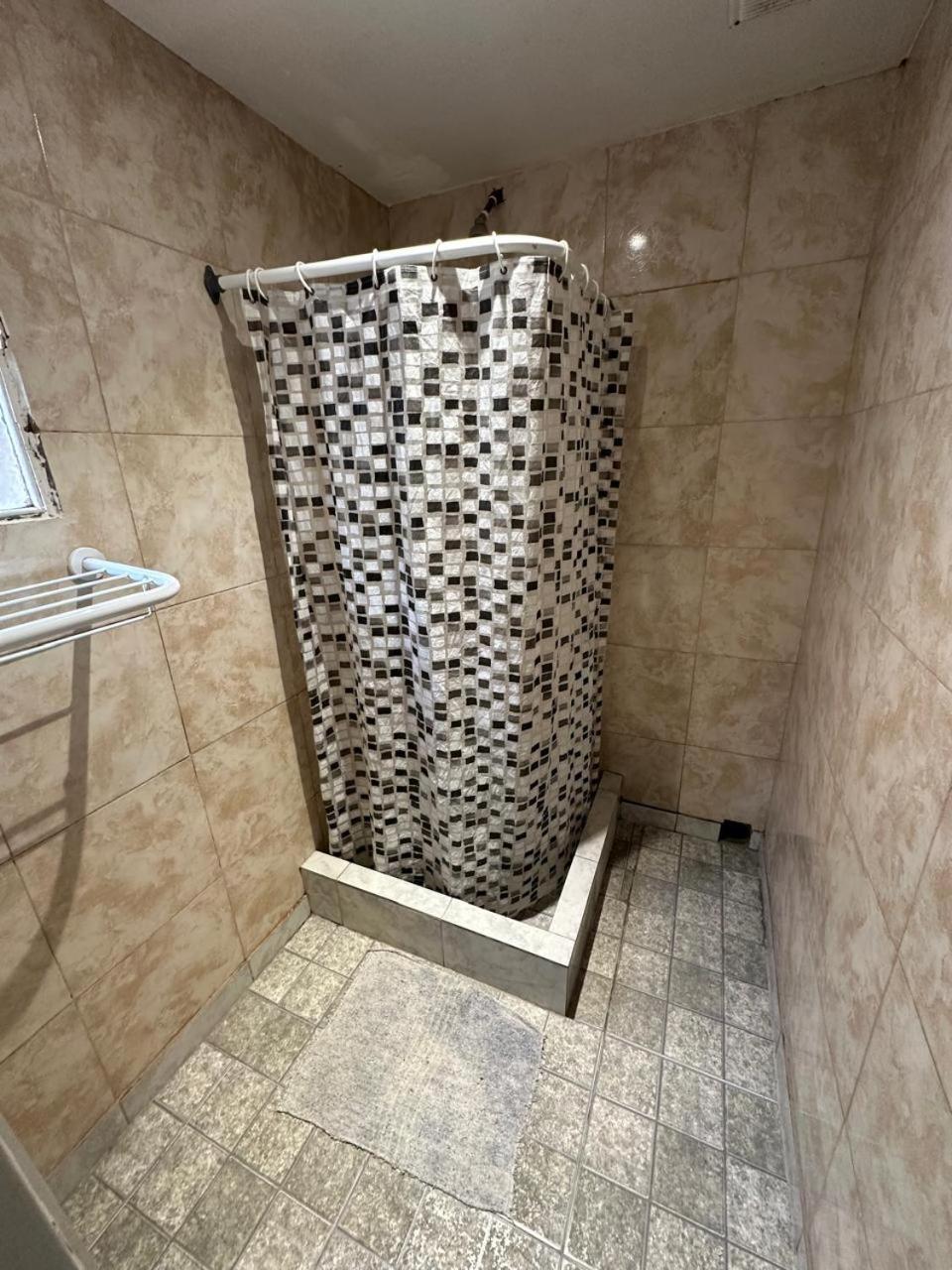 Hotel Paris Rio Gallegos Ngoại thất bức ảnh